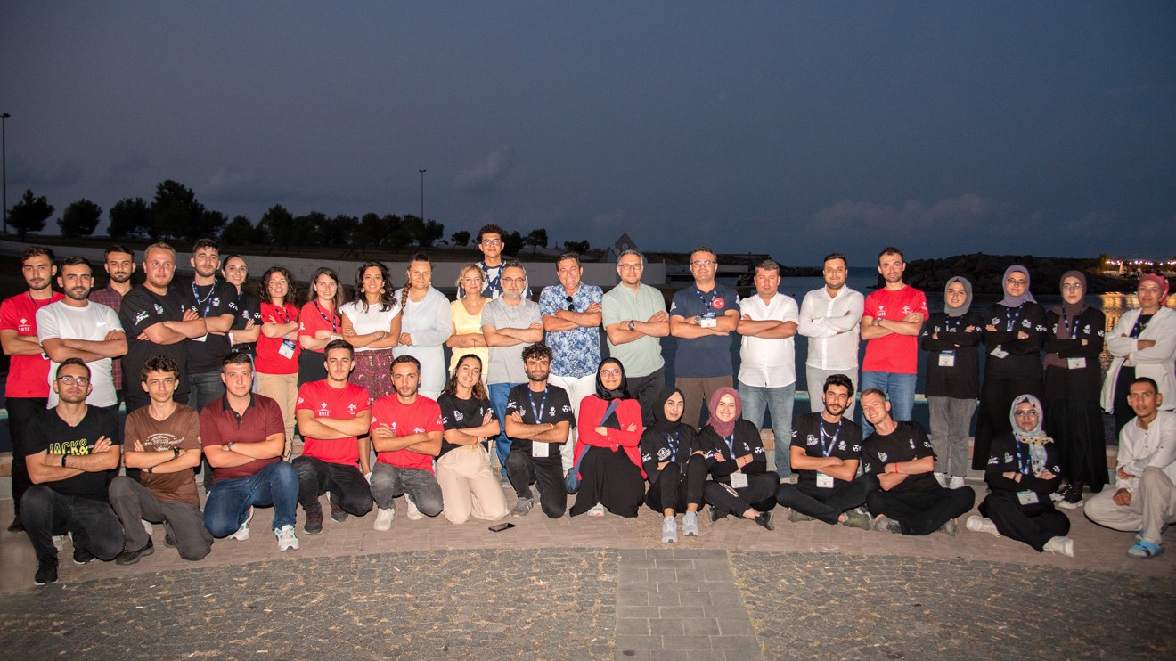 Rektör Aksoy, finale kalan takımlarla Samsun’da bir araya geldi